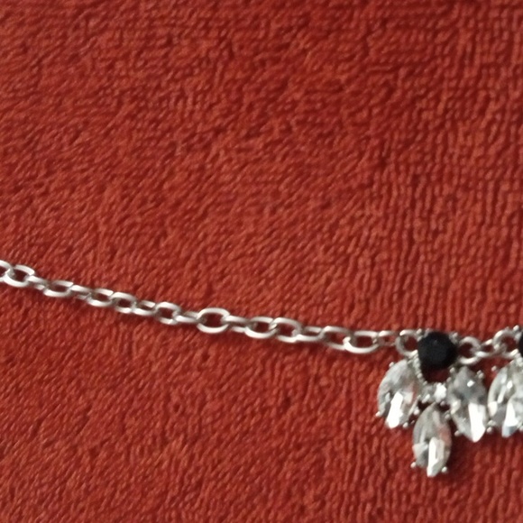 Signature series Chris jewelry set - Picture 4 of 4